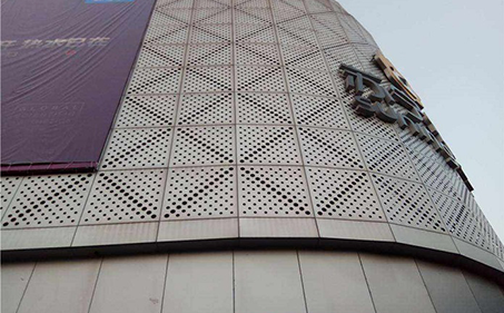 鏤空鋁單板雕刻機——讓建筑更加賞心悅目