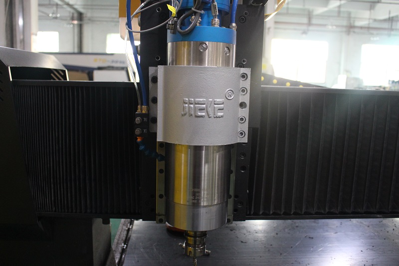 鋁板雕刻機主軸常見(jiàn)故障分析