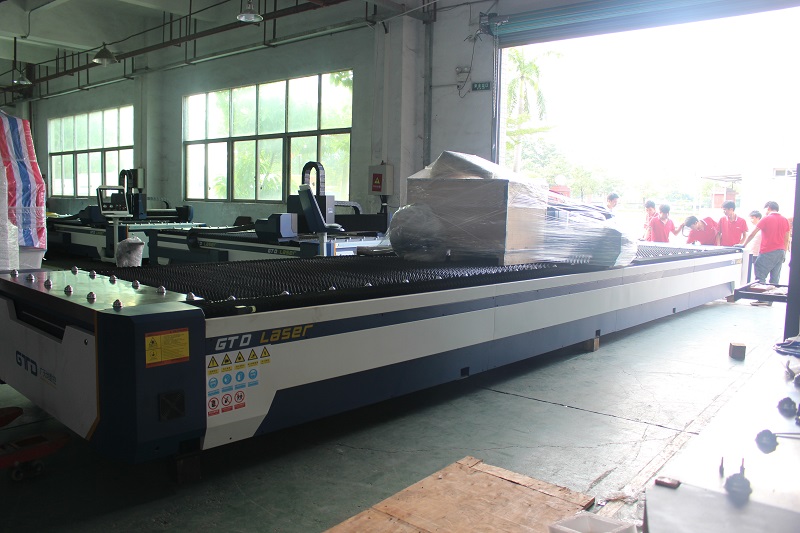 相比其它切割機，光纖激光切割機有哪些優(yōu)點(diǎn)