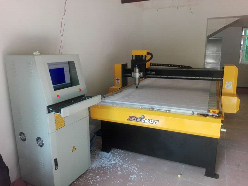 環(huán)氧板雕刻機價(jià)格多少錢(qián)一臺