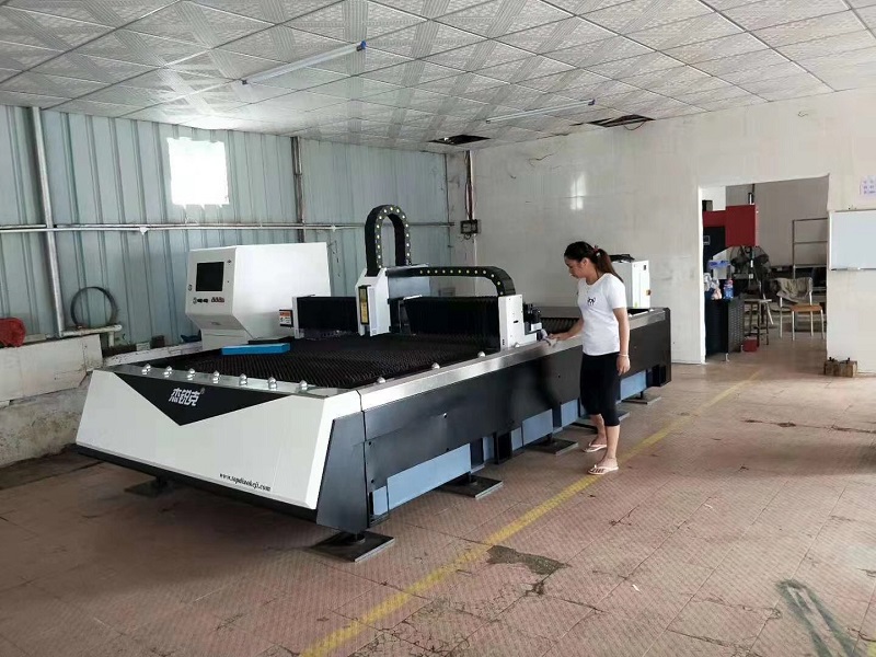 光纖激光切割機激光頭結構