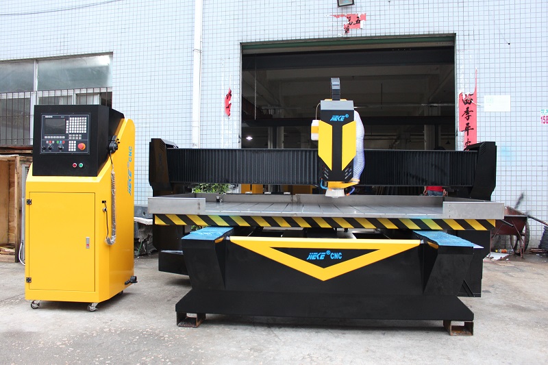 影響鋁板雕刻機操作的外界因素有哪些