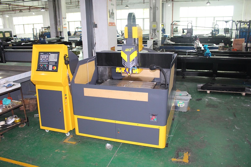 鋁板雕刻機刀具磨損周期與解決方案